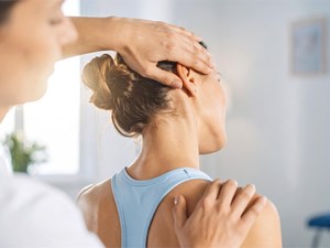 Beneficios de la osteopatía para el dolor de espalda crónico